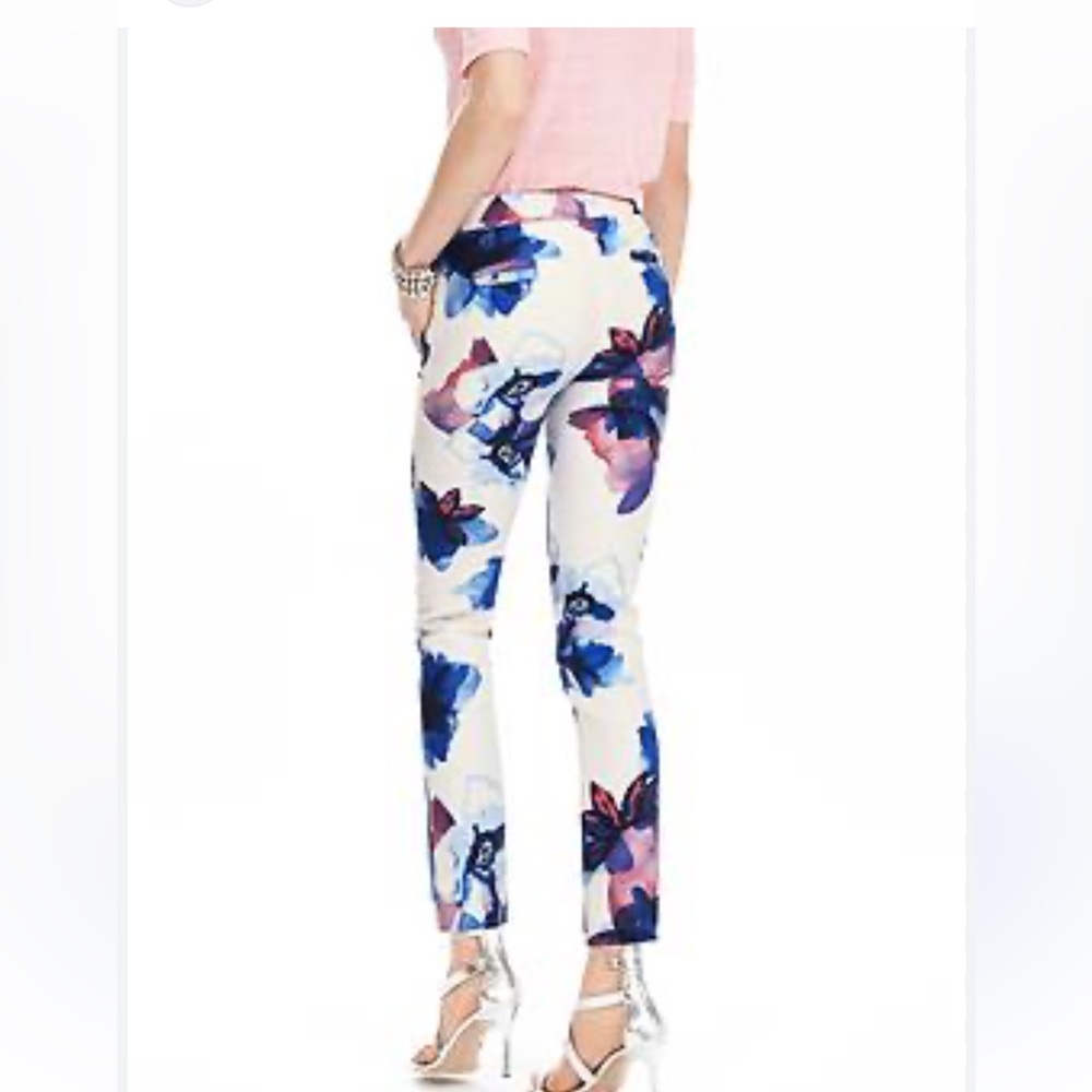 Women’s floral Banana Republic Ryan Pant in 8P.